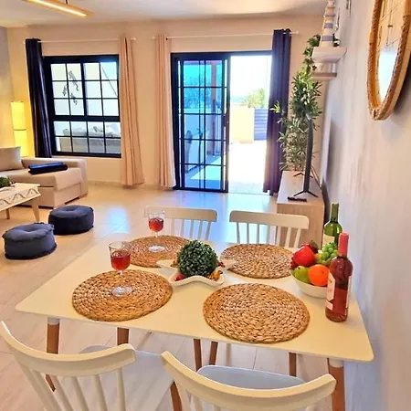 別荘 Casa Lalamar, *