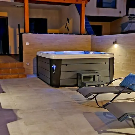 別荘 Casa Lalamar, *