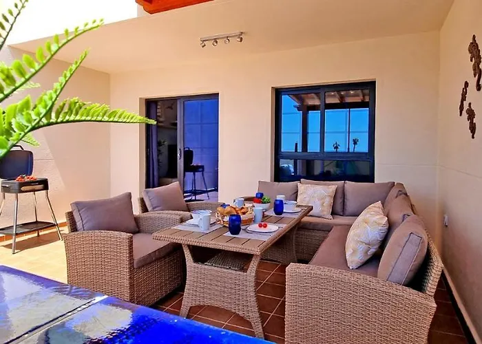 Casa Lalamar, * Lajita