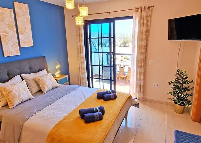 Casa Lalamar, * Lajita